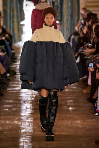 Look 13